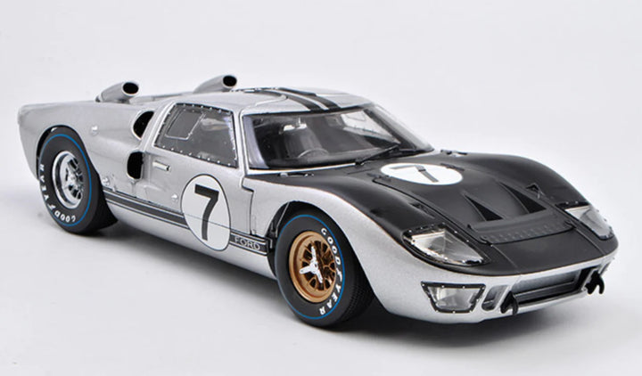 1/18 #7 1966 Ford GT40 Mk II Silver_5