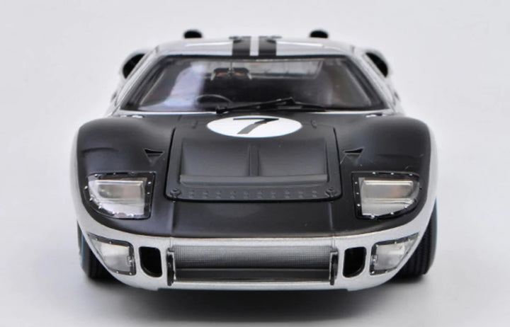 1/18 #7 1966 Ford GT40 Mk II Silver_7