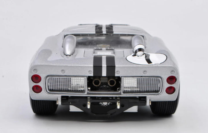 1/18 #7 1966 Ford GT40 Mk II Silver_8