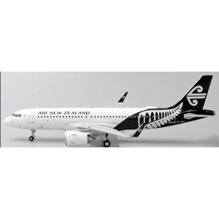 image1_1/200 Air New Zealand Airbus A320NEO Reg: ZK-NHC with Stand