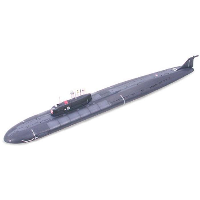 1/700 Russian SSGN Kursk Oscar II Class