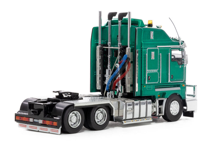 1/50 K200 Truck Metallic Green 2.8 Cabin_3