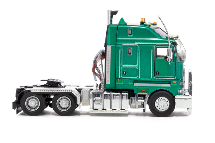 1/50 K200 Truck Metallic Green 2.8 Cabin_4