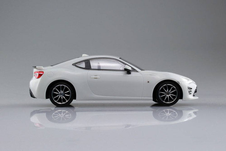 Aoshima - 1/32 TOYOTA 86 (Crystal White Pearl)1/32 TOYOTA 86 Crystal White Pearl_8