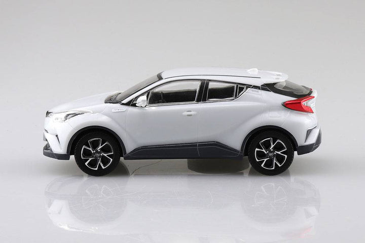 Aoshima - 1/32 TOYOTA C-HR (WHITE PEARL CRYSTAL SHINE)