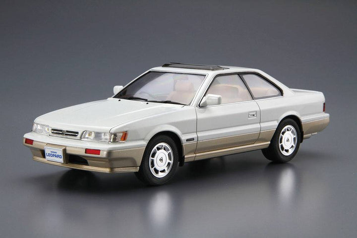 Aoshima - 1/24 NISSAN UF31 LEOPARD Ultima V30Twincam Turbo '90