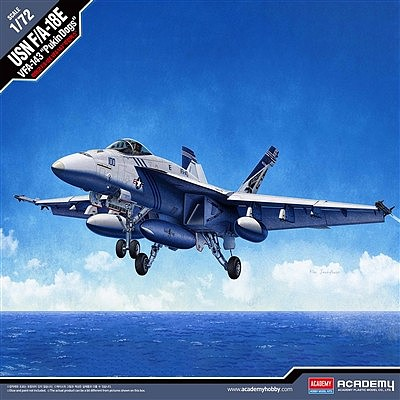 12547 1/72 USN F/A18E VFA143 Pukin Dogs Super Hornet Plastic Model Kit