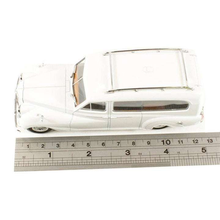 Oxford - 1/43 Austin Hearse White