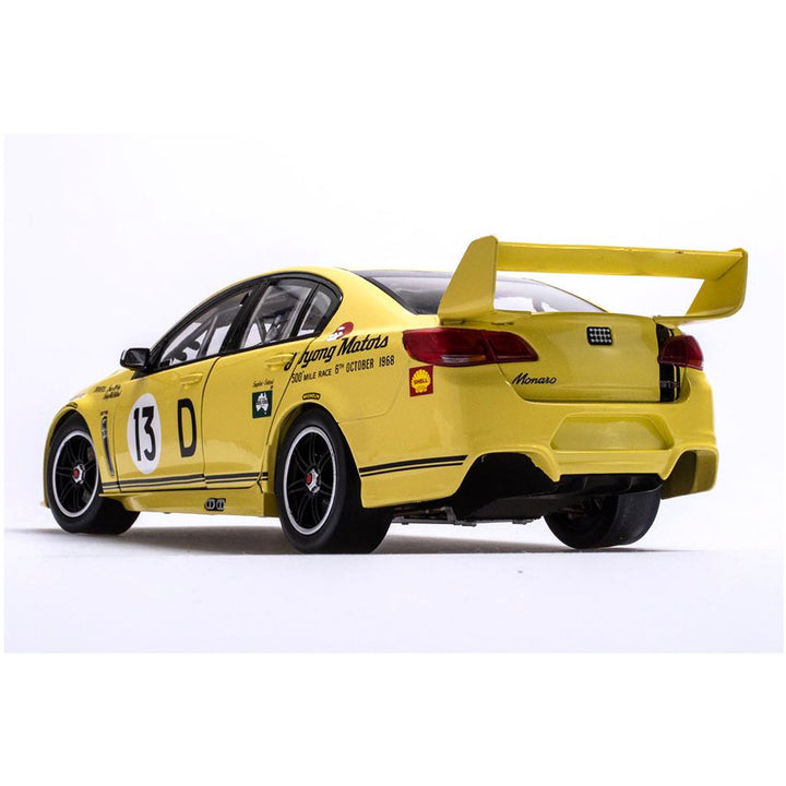 Biante - 1/18 Holden VF Commodore Supercar