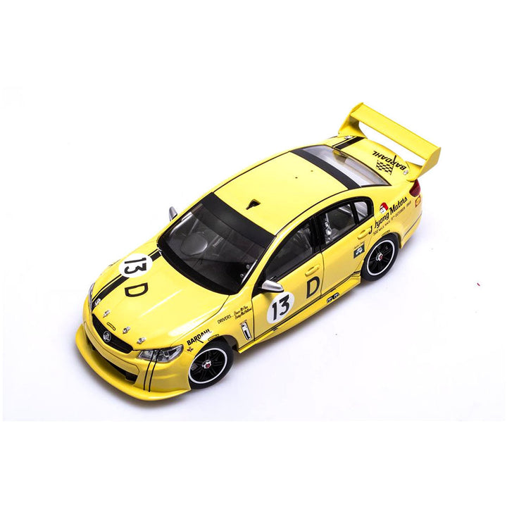 Biante - 1/18 Holden VF Commodore Supercar