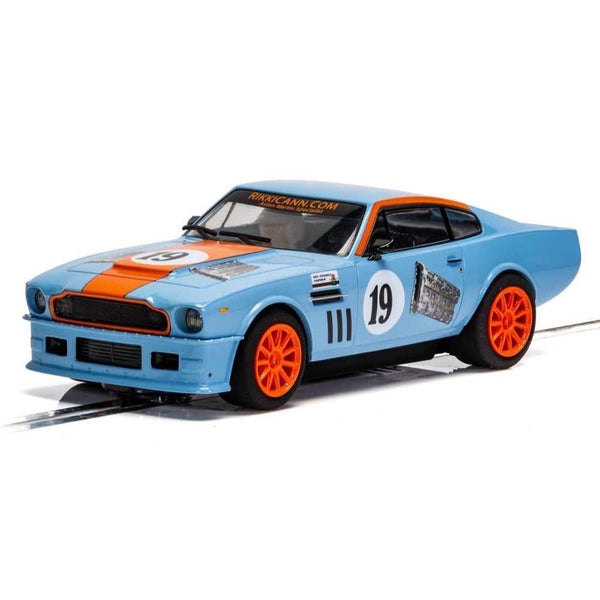 ASTON MARTIN V8  GULF EDITION  RIKKI CANN RACING