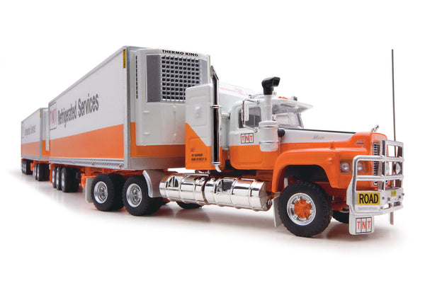 1/64 Freight Road Train TNT Refrigerated Services