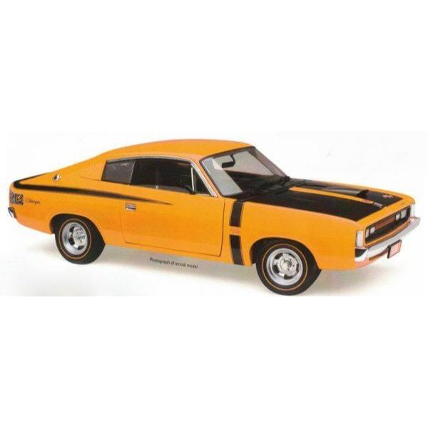 1/18 E38 R/T Charger Vitamin C