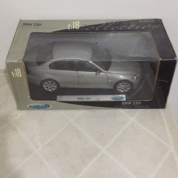 1/18 BMW 330i