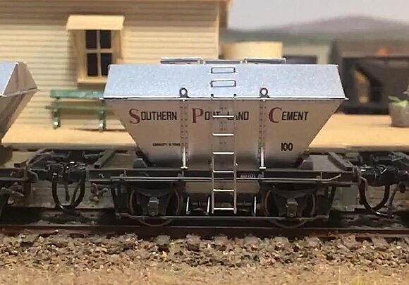 Eureka Models - HO RH 4-Wheel Southern Portland Cement