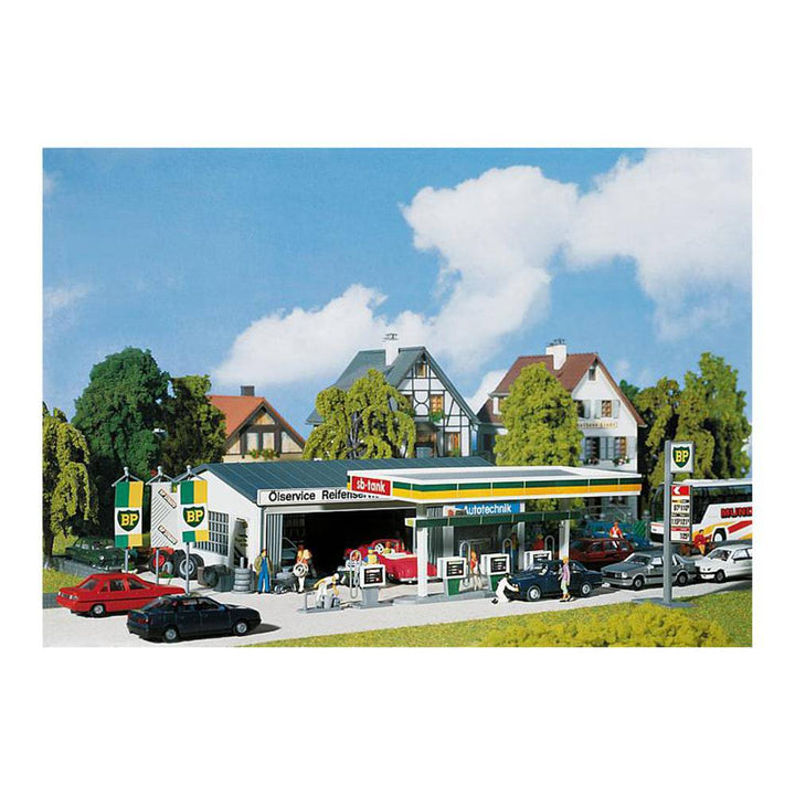 Faller - Petrol station with service bay