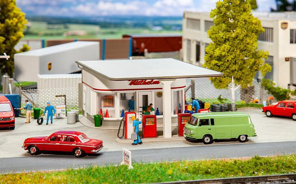 HO 50s Filling Station