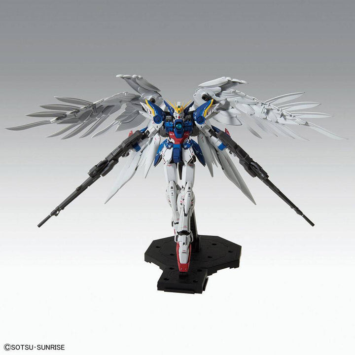 Bandai - MG 1/100 WING GUNDAM ZERO EW Ver.Ka