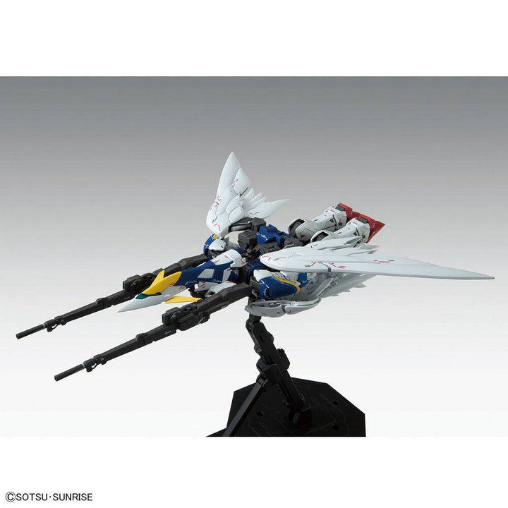 Bandai - MG 1/100 WING GUNDAM ZERO EW Ver.Ka