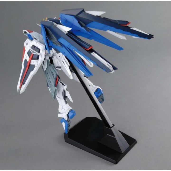 MG 1/100 FREEDOM GUNDAM Ver.2.0_8