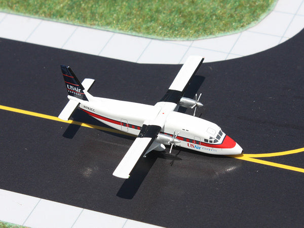 1/400 USair Express Shorts 30 #N742CC