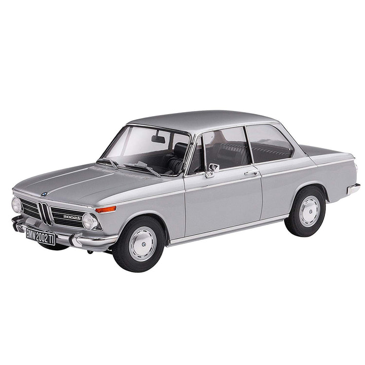 Hasegawa - 1/24 BMW 2002 ti