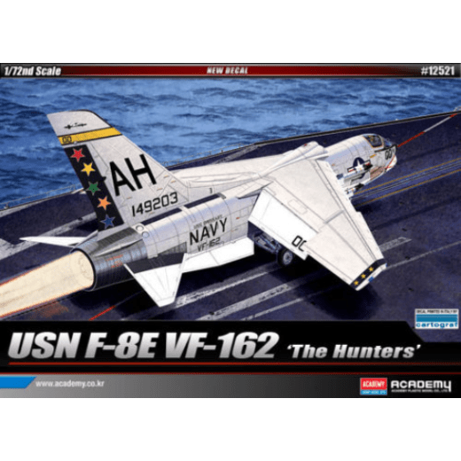 Academy - Academy 12521 1/72 USN F-8E VF-162 "The Hunters" Plastic Model Kit