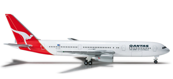 1/500 Qantas 767300