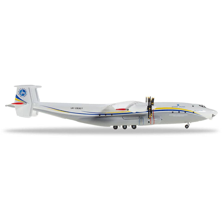 Herpa - 1/500 Antonov Airlines AN-22