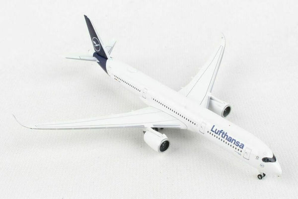 1/500 Lufthansa Airbus A350900   Freiburg