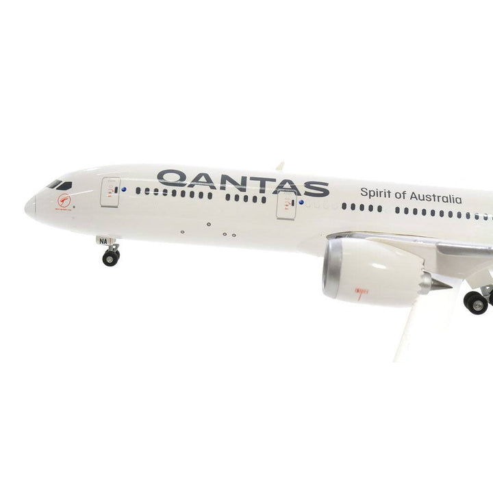 Herpa - 1/200 QANTAS B787-9 Dreamliner (New Livery) VH-ZNA