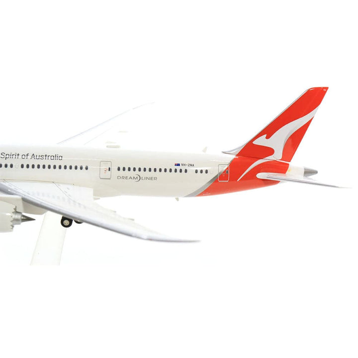 Herpa - 1/200 QANTAS B787-9 Dreamliner (New Livery) VH-ZNA