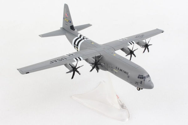 1/200 U.S.A.F.C130J30 SuperHercules