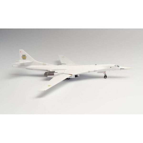 1/200 Ukrainian Air Force Tupolev TU160 iBlackjacki / iWhite Swani