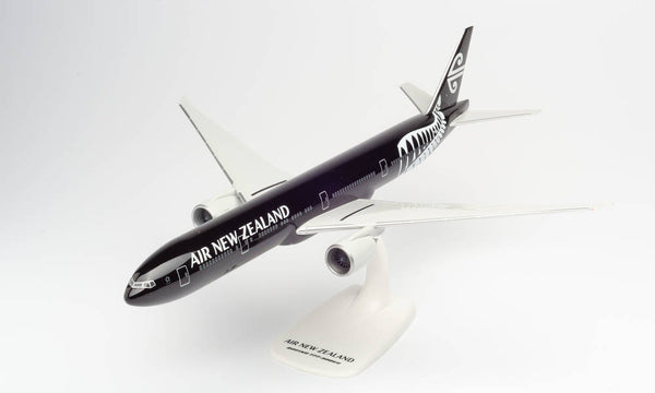 1/200 Air New Zealand Boeing 777300ER   All Blacks