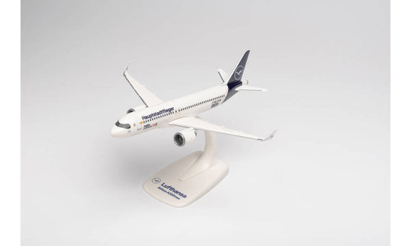 1/200 Lufthansa Airbus A320neo   Hauptstadtflieger