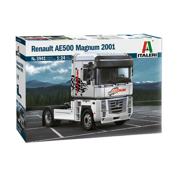 124 Renault AE500 Magnum 2001