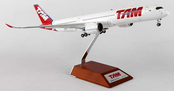 1/200 A350900 TAM FWZFS w/Stand