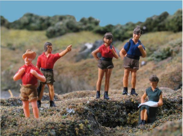 Peco - OO Hikers (5 Figures)