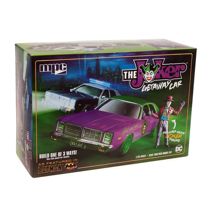 MPC - MPC 890 1/25 Batman The Joker Getaway Car Dodge Monaco w/Joker Figure Plastic Model Kit