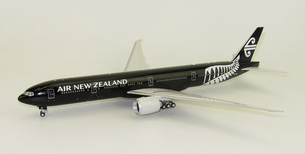 1/200 B777300ER AirNZ New All Blacks