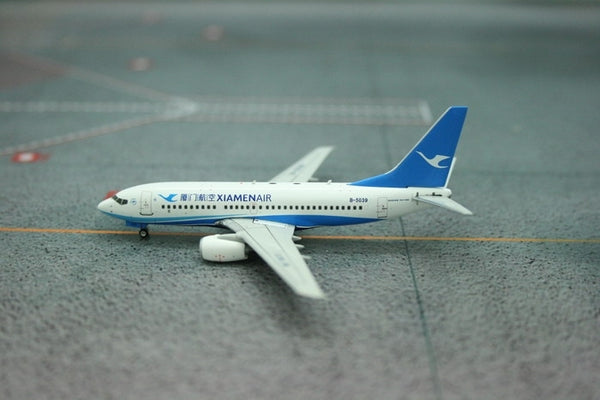 1/400 Xiamen 737700(B5039)