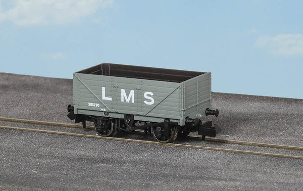 N 9ft 7 Plank Open Wagon LMS Grey