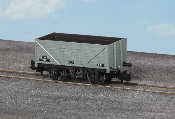 N 9ft 7 Plank Open Wagon BR Grey