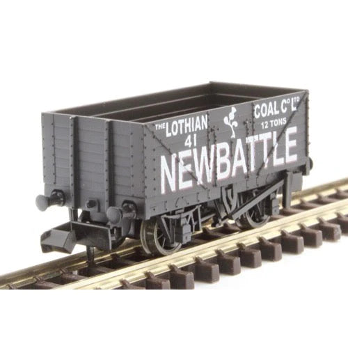 N RTR 9ft 7 Plank Open Wagon Newbattle