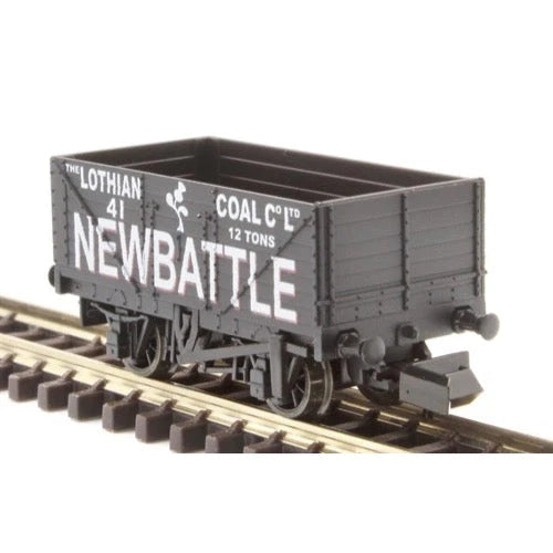 N RTR 9ft 7 Plank Open Wagon Newbattle