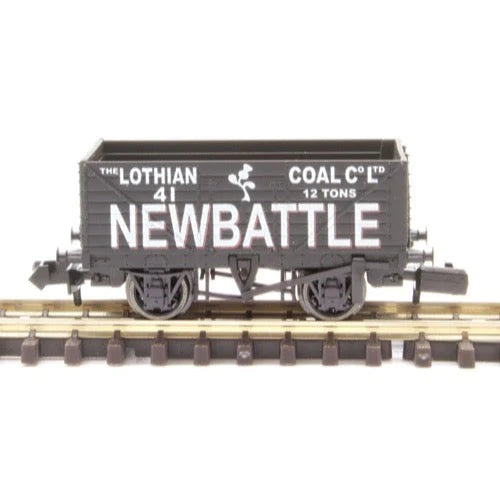 N RTR 9ft 7 Plank Open Wagon Newbattle