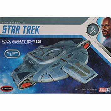 Polar Lights - Polar Lights 952 1/1000 Star Trek U.S.S. Defiant Plastic Model Kit