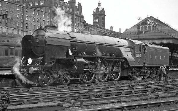 OO LNER Thompson Class A2/3 462 500  Edward Thompson Era 3