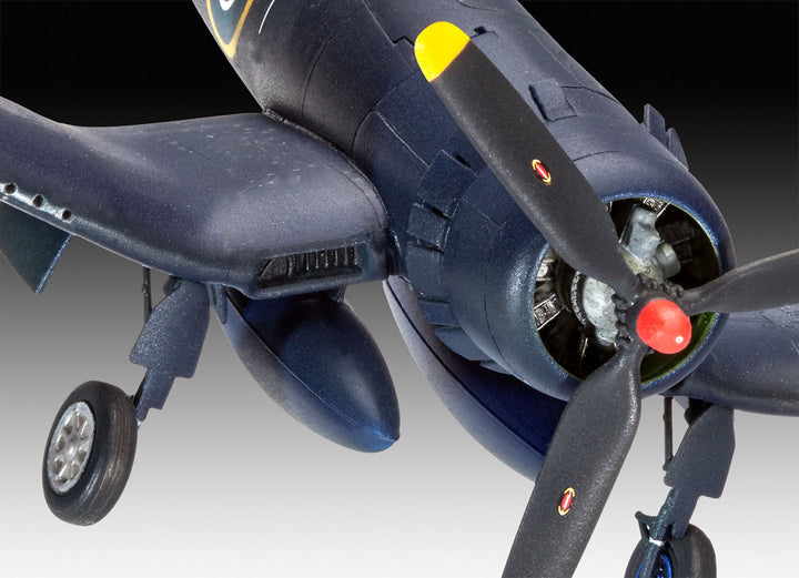 Revell - 1/72 Vought F4U-1B Corsair Royal Navy